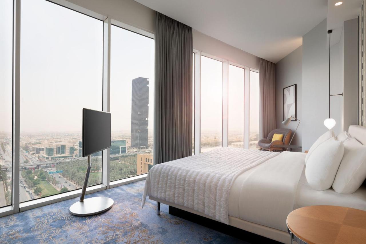 Le Meridien Riyadh Exterior photo