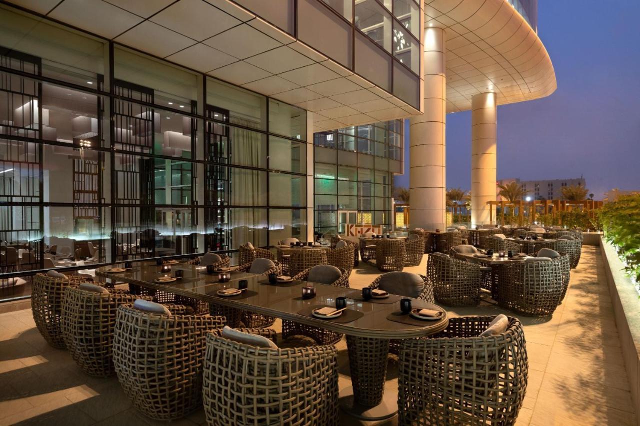 Le Meridien Riyadh Exterior photo