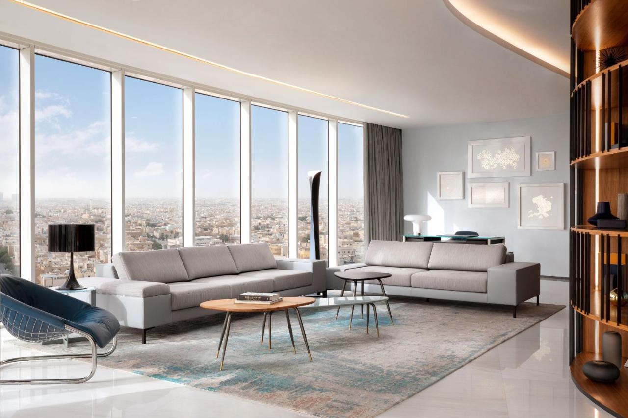 Le Meridien Riyadh Exterior photo